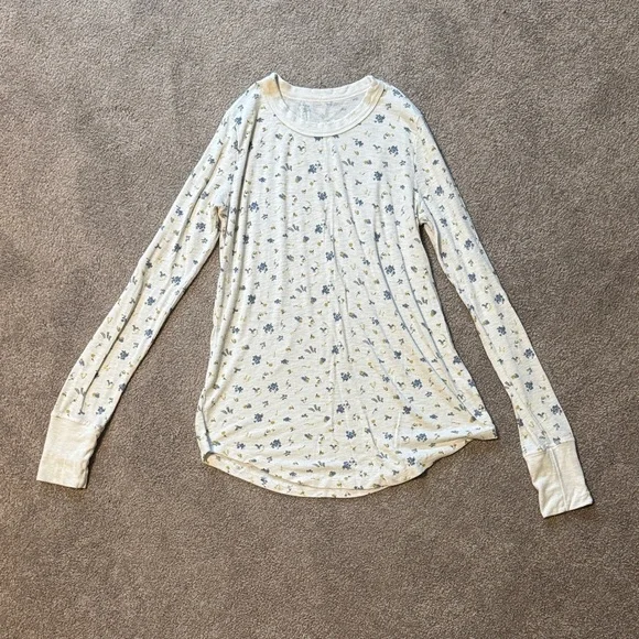 Aerie Cream and Navy Floral Long Sleeve Top - Picture 1 of 5